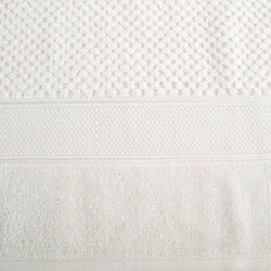 Pahuljasti ručnik s reljefnim karo uzorkom i rubom od velura 500 g/m2 Jessi (02) 70 X 140 cm krem