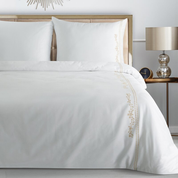 Ekskluzivna posteljina od egipatskog pamučnog makosatena ukrašena suptilnim vezom 220x200 cm, kolekcija REINA