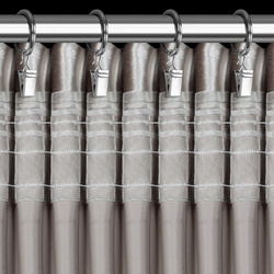 Srebrna zavjesa od sjajnog baršuna 140x270 cm traka - CAMERON