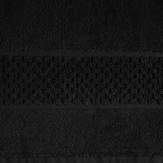 Lagani kupaonski tepih 60x90 od pamučnog frotira ukrašeni prugom kariranog uzorka, CALEB dobro upija vodu