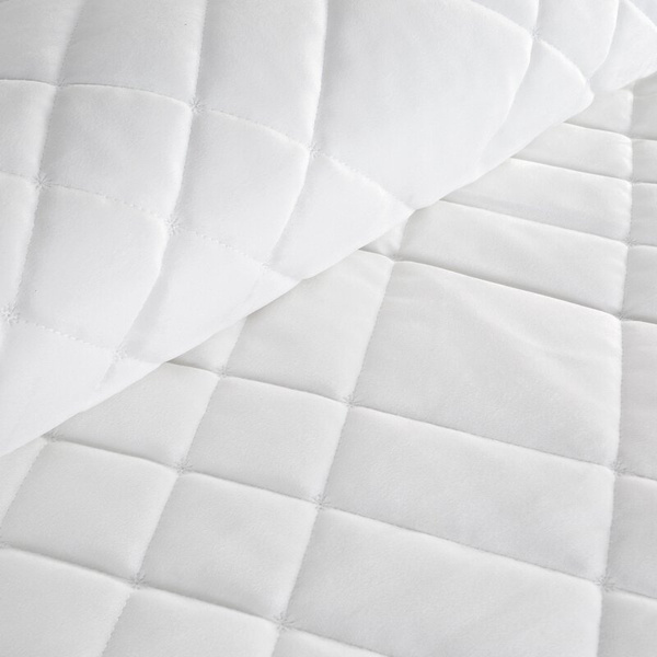 Baršunasti prekrivač za krevet 200x220 cm s geometrijskim šavovima RIA 6