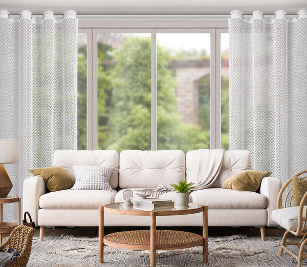 Gotova mrežasta zavjesa 140x250 ukrašena šenil koncem Clara