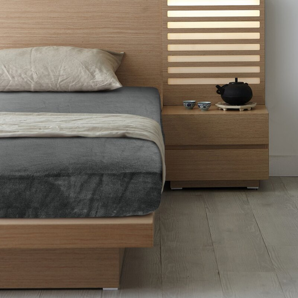 Debela flis plahta s gumicom 220x200 +30 cm 250 g/m2 FLANO