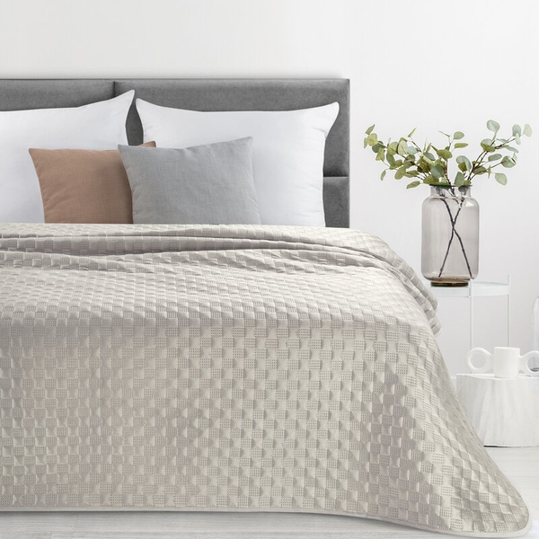 Prekrivač PREMIUM 170x210 od baršuna prošiven metodom vrućeg prešanja Sofia 4