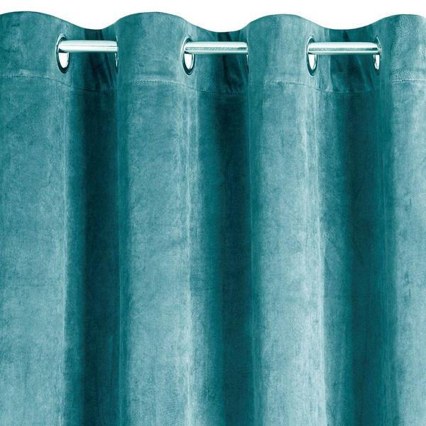 Gotova zavjesa od glat baršuna 140x250 težine 215 g/m2 Pierre