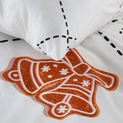 Božićna posteljina 220x200 od pamučnog satena s motivom božićnih medenjaka JOY 