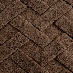 Flano deka 170x210 ukrašena reljefnim uzorkom CARO