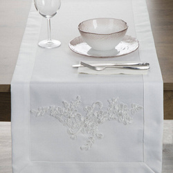 Nadstolnjak 40x140 s delikatnom čipkom Tulia