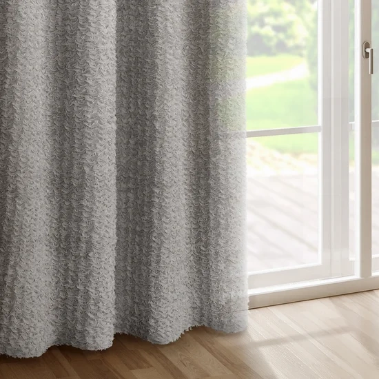 EVA MINGE gotova zavjesa 135x250 izrađena od šifona ukrašena moher koncem i suptilnim volanima TIFFANY 