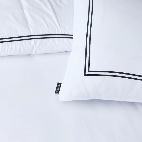 Elegantna bijela posteljina 140x200/220 Brata White