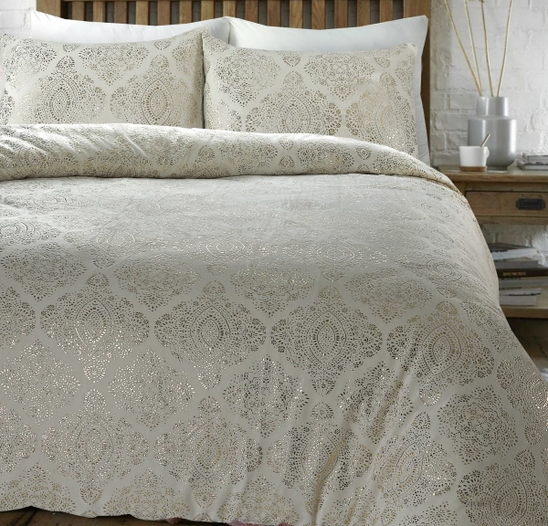 Posteljina od flanelskog flisa 240x200/220 sa zlatnim uzorkom Glamour Flannel