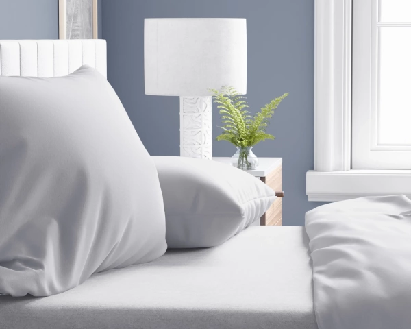 Set od dvije bijele flanelske jastučnice 60x70