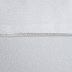 Klasični bijeli stolnjak s nježnim srebrnim obrubom 140x180 Madele 