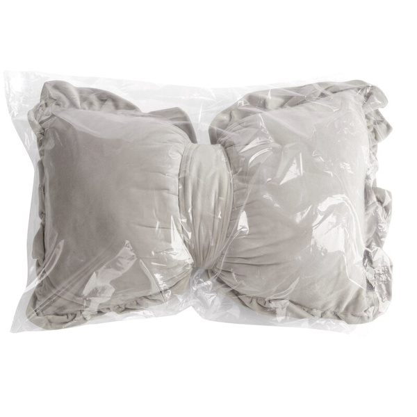 Baršunasti jastuk s punjenjem u obliku mašne 55x35 cm, obrubljen volanima,