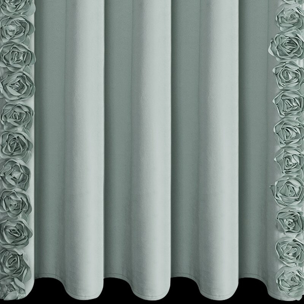 Ekskluzivna baršunasta zavjesa ukrašena 3D aplikacijom ruže 140x270 cm traka - ROSES Eva Minge
