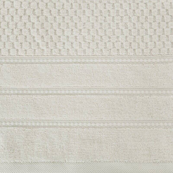 Pahuljasti ručnik 50x90 cm s reljefnom kariranom teksturom i baršunastim rubom, 500 g/m2 Adore