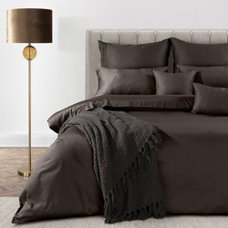 Ekskluzivna pamučna posteljina dimenzija 160x200 cm, makosatin s ukrasnim rubovima i vezom, kolekcija MINGE ELEGANTE