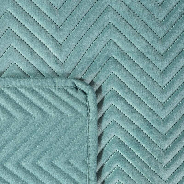 Prekrivač za krevet 220x240 prošiven metodom vrućeg prešanja u geometrijskom uzorku Sofia