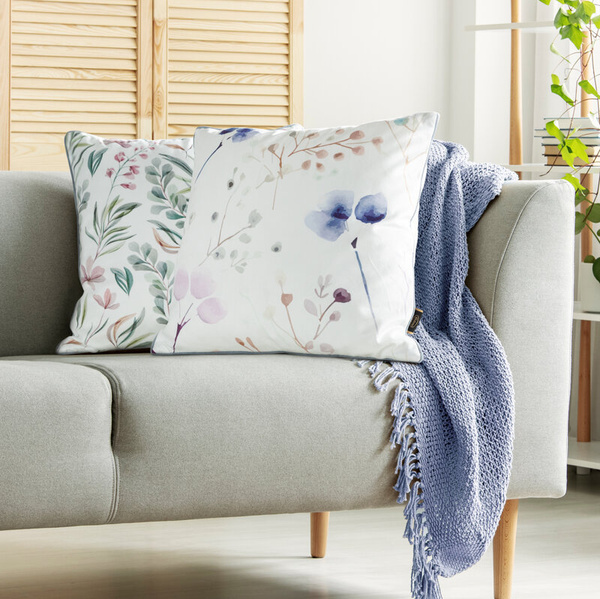 Baršunasta jastučnica 45x45 ukrašena botaničkim printom VELVET