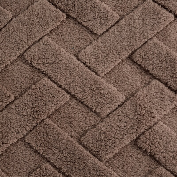 Jastučnica 45x45 cm srebrna od mekog pliša ukrašena reljefnim uzorkom CARO 