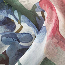 Set od 2 zavjese 140x260 od svijetlog etamina s motivom ruže i slatkog kolibrića LIA