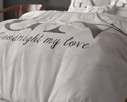 Set posteljine 140x200/220 od mikrovlakana sa čistim printom, nije potrebno glačanje