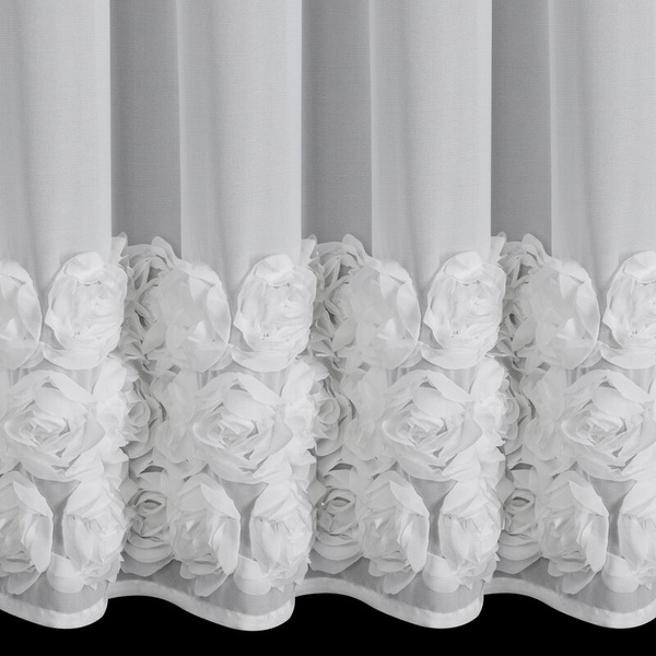 Bijela mrežasta zavjesa ukrašena 3D aplikacijom ruže, 300x120 cm, traka - ROSES3 - Eva Minge