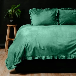 Baršunasta posteljina s volanima 200x220, mekana i topla Velvet Ruffles