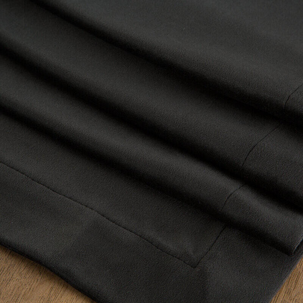 Set od 4 podmetači za stol od glatkog baršuna s ukrasnom trakom, 30x40 Melinda