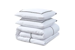 Elegantna bijela posteljina 140x200/220 Brata White