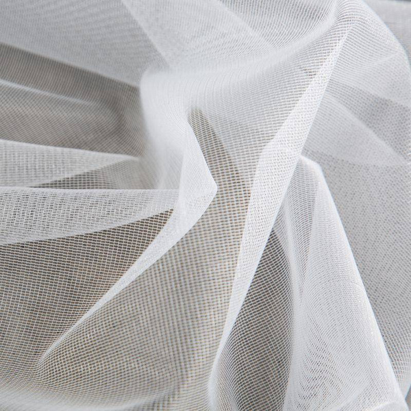 Zavjesa od glatke, mat mikro mreže s ukrasnom zlatnom čipkom 300x150 Vivian