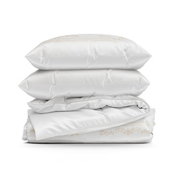 Ekskluzivna posteljina od egipatskog pamučnog makosatena ukrašena suptilnim vezom 160x200 cm, kolekcija REINA