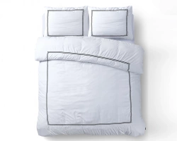 Elegantna bijela posteljina 140x200/220 Brata White