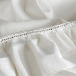 Gotova baršunasta zavjesa s volanima i ukrasnim kamenčićima Carli 140 x 250 cm