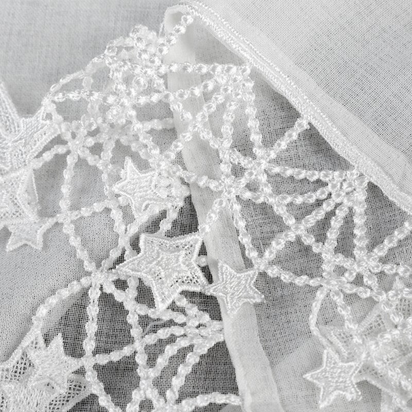 Bijela kuhinjska zavjesa od gaze ukrašena božićnim zvijezdama, tunel 150x90 cm - XMAS