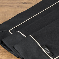 Stolnjak, salveta 85x85 ukrašen trakom i nježnim srebrnim obrubom u elegantnom pakiranju