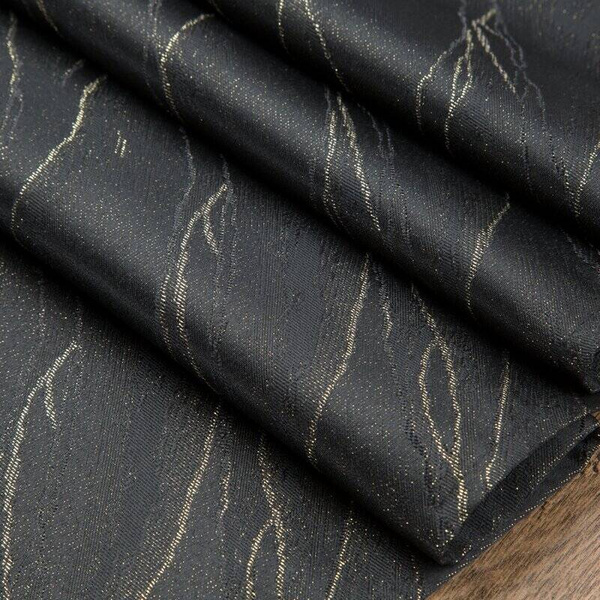 Crni nadstolnjak ukrašen sjajnim zlatnim uzorkom mramora, otporan na mrlje 40x140 Suzana