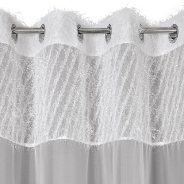 Svjetlosiva zavjesa s trakom od tkanine ukrašenom lepršavim moher koncem i voalom 140x250 Amira