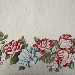 Stolnjak izrađen od debljeg goblena sa ženil koncem sa motivom cvijeća 100x100