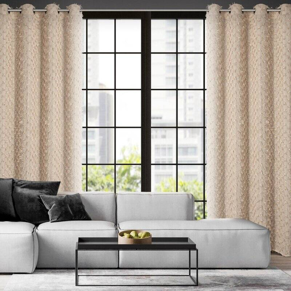 EVA MINGE gotova zavjesa 135x250 od šifonske tkanine ukrašena pomponima s dodatkom sjajnog konca AURELIA