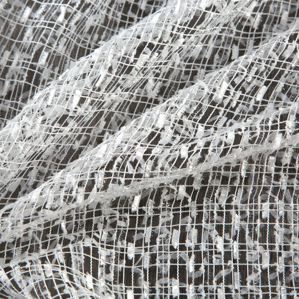 Bijela mrežasta zavjesa s moher koncem, 140x250 cm - KLOE