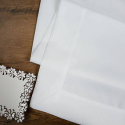 Trkač za stol klasični bijeli s elegantnom dvostrukom prirubnicom, otporan na mrlje 40x140 Aleksa