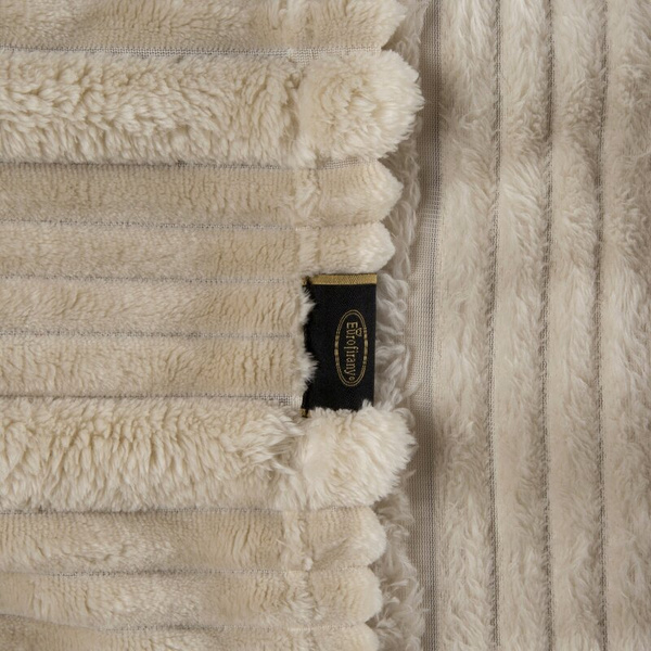 Flano deka 220x200 cm s 3D uzorkom NINA 