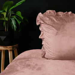 Baršunasta posteljina s volanima 200x220, mekana i topla Velvet Ruffles