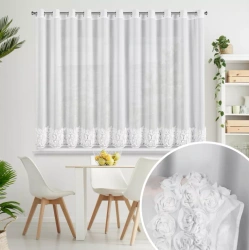 Bijela šifonska zavjesa ukrašena 3D aplikacijom ruže, 400x160 cm, s ušicama - ROSES - Eva Minge