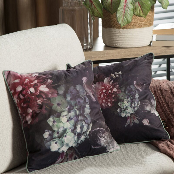 PREMIUM dvostrana jastučnica 45x45 od mekog baršuna s cvjetnim motivom i rubnim detaljima VELVET