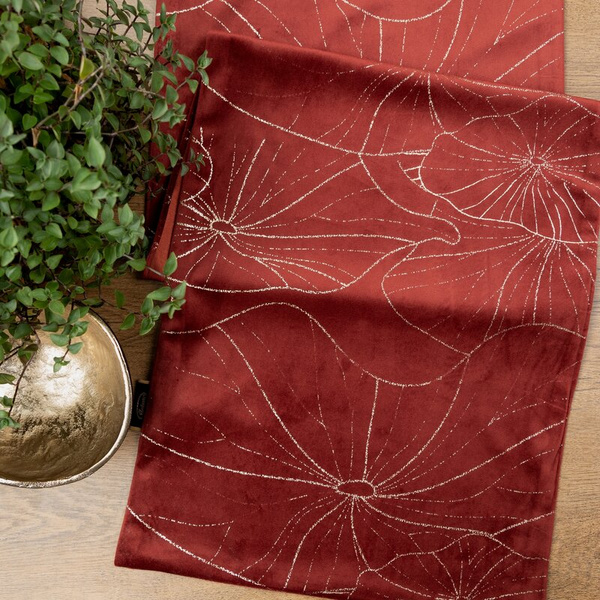 Baršunasti stolnjak 35x180 s nježnim svijetlozlatnim listovima lopoča  Blink 18