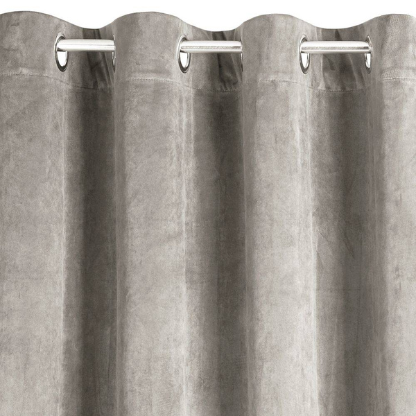 Gotova zavjesa od glat baršuna 140x250 težine 215 g/m2 Pierre