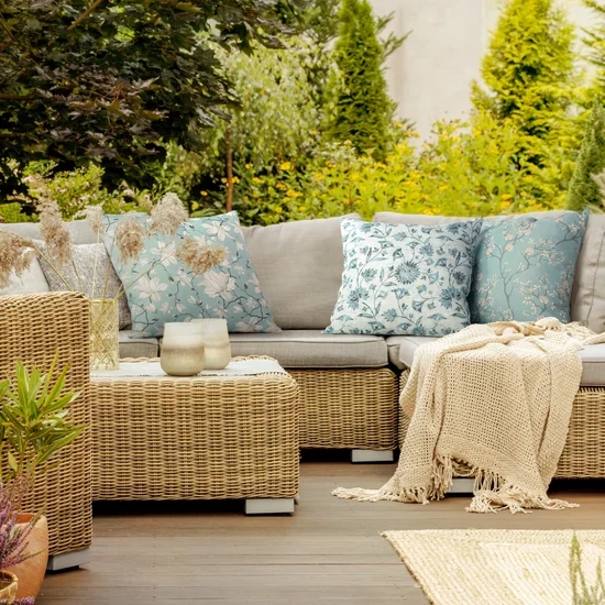 Jastučnica ukrašena cvjetnim printom 45x45 Flore 1