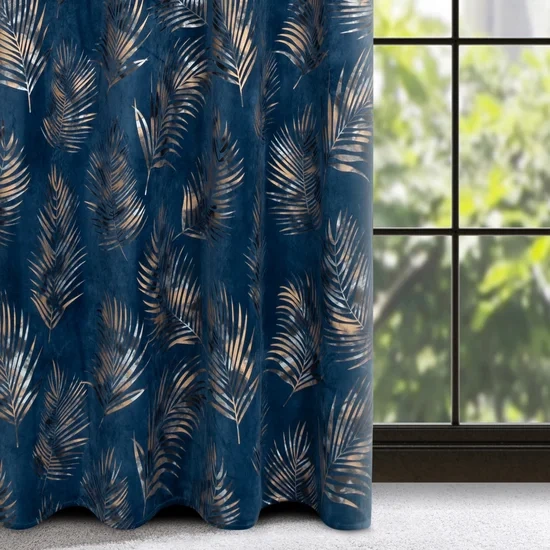 Tamnoplava zavjesa od mekog baršuna sa sjajnim printom palminog lišća 140x250 Gloria 